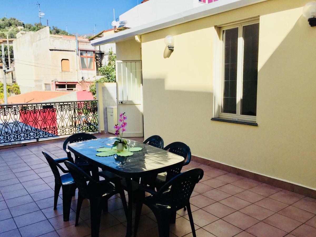 Appartement Casa F. I. à Roccalumera Extérieur photo